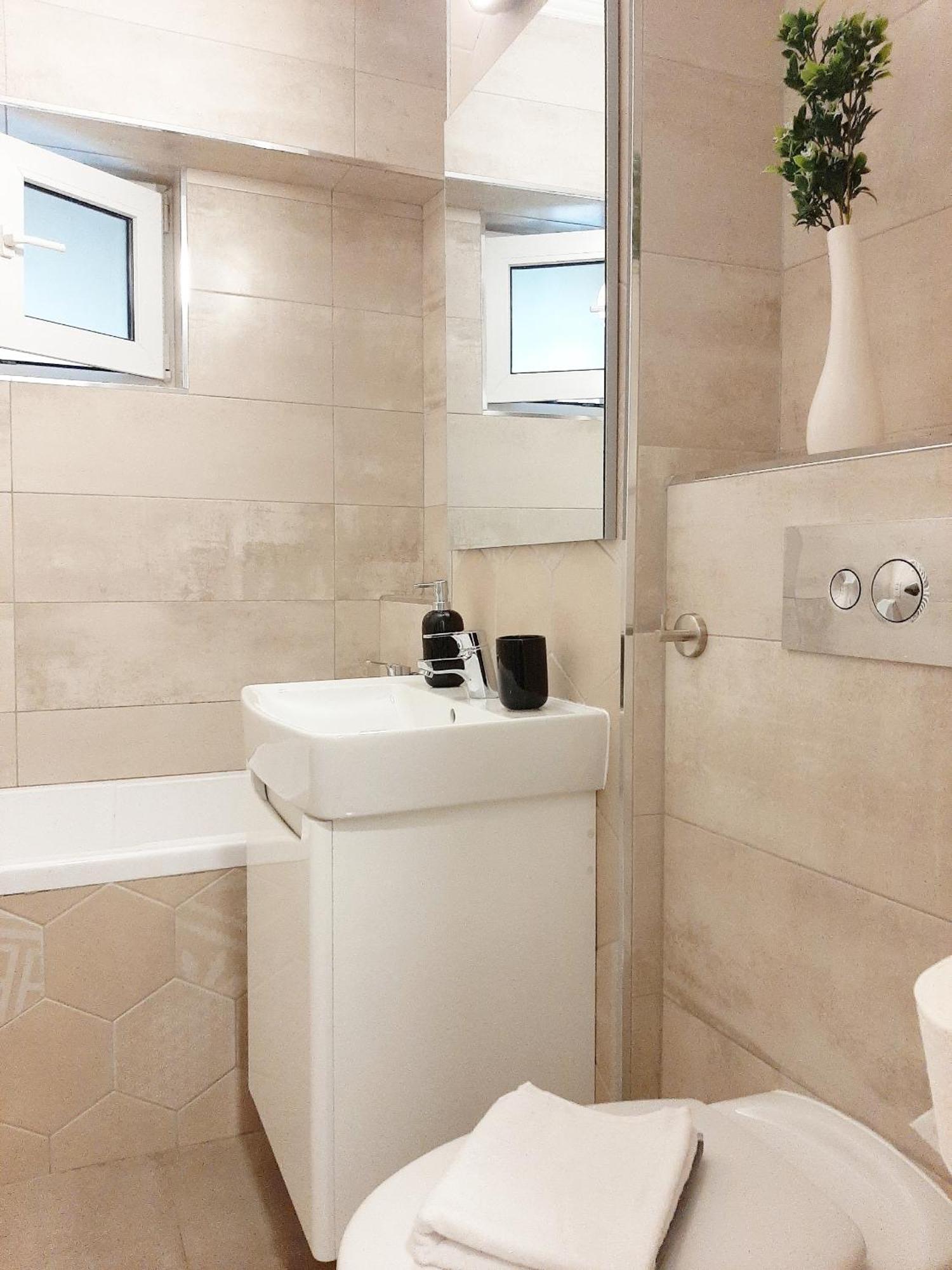 Apartament Cezar Faleza-Nord Constanta-Plaja Reyna Esterno foto